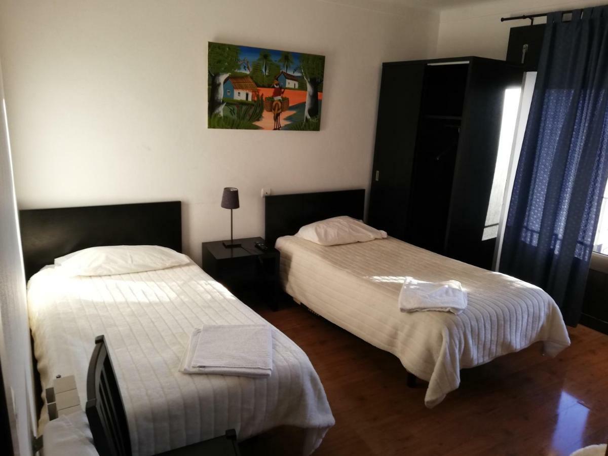 Resedencial Centro Bed & Breakfast Vimioso ภายนอก รูปภาพ