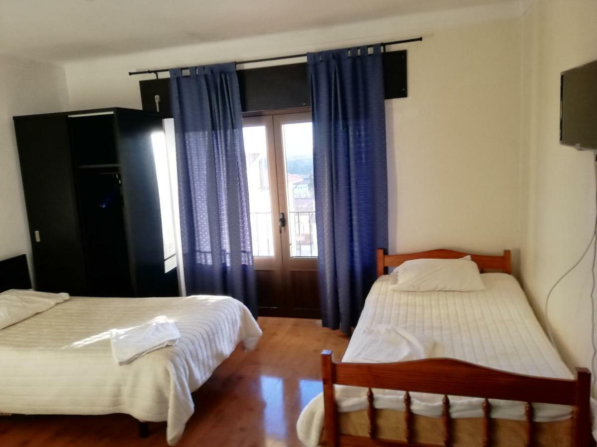 Resedencial Centro Bed & Breakfast Vimioso ภายนอก รูปภาพ