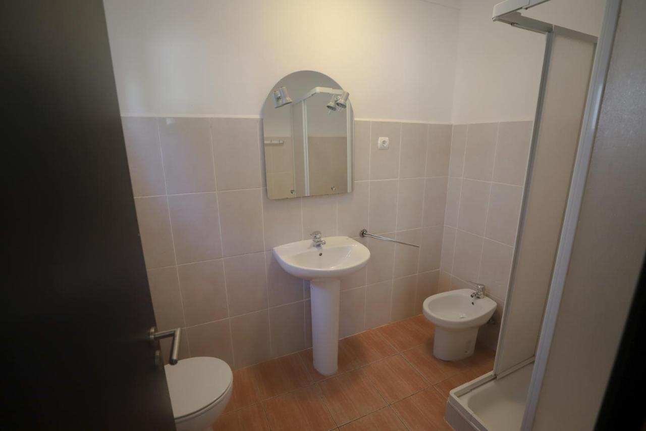 Resedencial Centro Bed & Breakfast Vimioso ภายนอก รูปภาพ