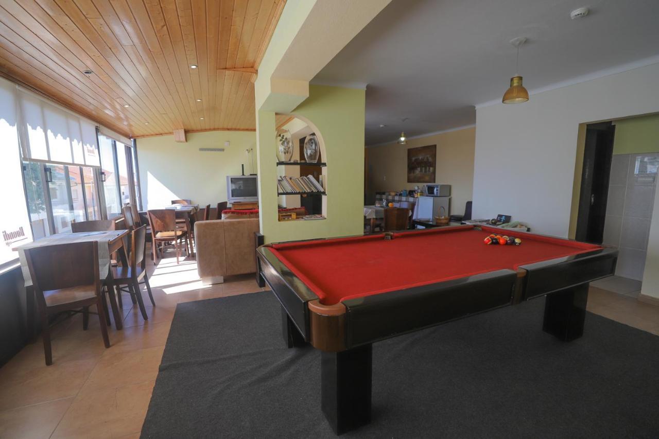 Resedencial Centro Bed & Breakfast Vimioso ภายนอก รูปภาพ